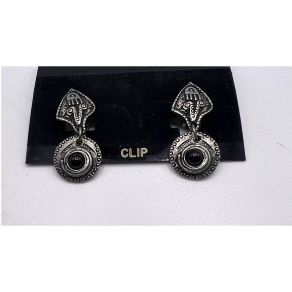 SILVER‎ Toned /Black Howlite Clip On Earrings - Picture 2 of 3